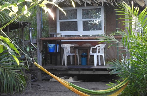 Puerto Barrios Casa | Cabaña Rio Lagarto à la orilla del mar