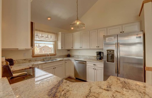 Rodanthe Casa | Rio Rodanthe: Oceanfront Paradise - Private Lazy River & Kiddie Pool +Elevator +