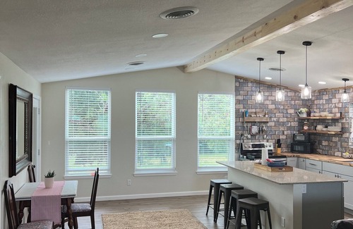 Leakey Cabaña | Rio Verde - Cozy Cottage on the Frio River