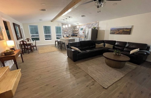 Leakey Cabaña | Rio Verde - Cozy Cottage on the Frio River