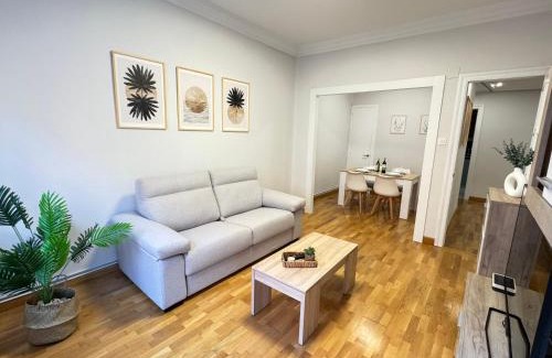 Logrono Apartamento | Rioja centro Ayuntamiento by Apartamentos Logrono