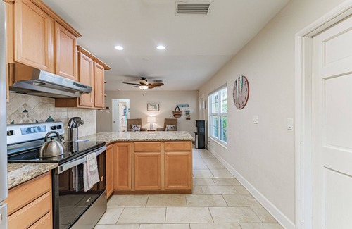 Belle Vista Casa | RIptides Resort St. Pete Beach Pool