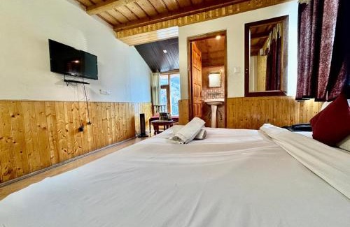 Old Manali Casa | Rise view