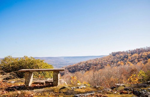 Sewanee Cabina | Rising Sun Retreat, 15 Acres on a Bluff - Sleeps 14+