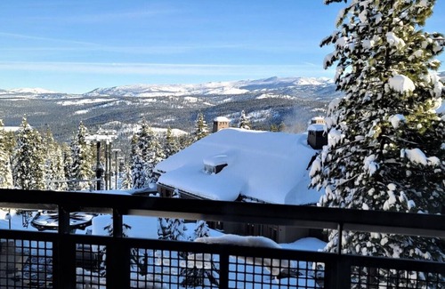 Truckee Condominio | Ritz-Carlton Club - Luxury, Service, and Views - Ski-in and ski-out