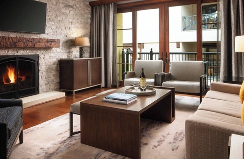 Truckee Apartamento | Ritz Carlton Club residence provides a breathtaking 3 Bedroom, 3.5 Bathroom