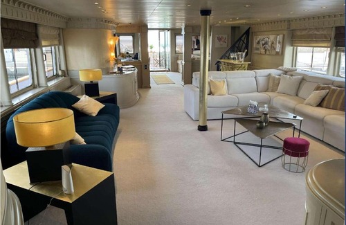 Pointe Croisette Alquiler De Eote | Riva 130