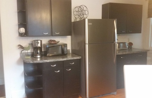 Lake Bluff Apartamento | Rivendell es una casa histórica con un apartamento renovado en el segundo piso