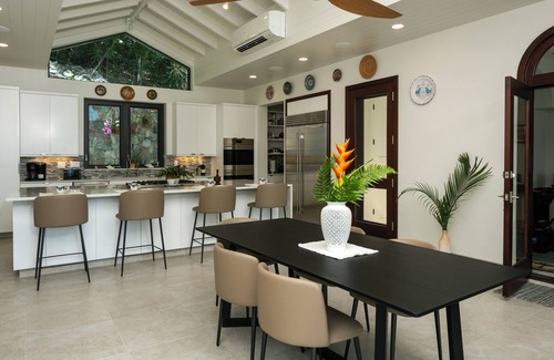 Maho Bay Quarter Casa | Rivendell, Located in St. John’s prestigious Peter Bay Estates.