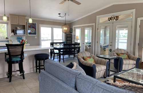 Oriental Casa | Rivendock Rookery II: Waterfront Home w/Dock & Stunning Views