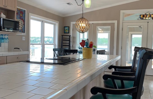 Oriental Casa | Rivendock Rookery II: Waterfront Home w/Dock & Stunning Views
