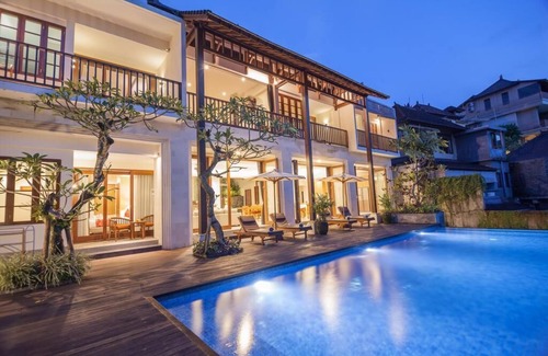 Melayang Villa | River 6 Bedroom Private Vila Family Adecuado