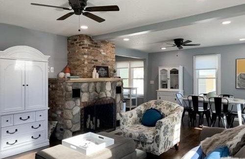 Bellaire Casa | River Beach Cottage