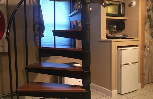 Harrisonburg Cabina | River Birch Cabin - By the Side Of the Road Inn and Cottages