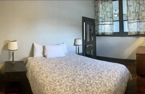 Stratford Apartamento | River Facing Condo - 2 bedroom w/kitchen 3rd floor