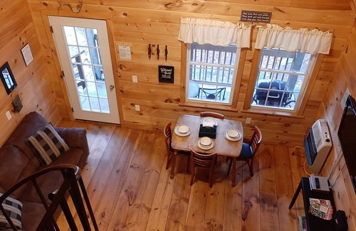 Roxbury Cabina | River front cabin in Western Maine Mountains