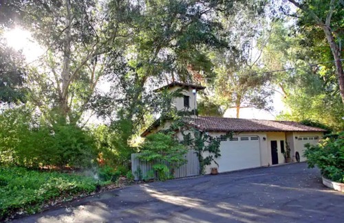 Bakersfield Villa | River front oasis on 2.5 acre’s