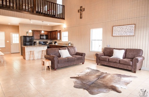 Concan Casa | River Grove Rentals Casa # 8