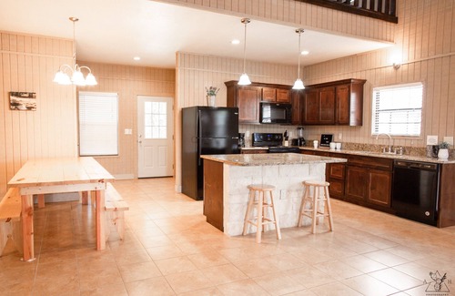 Concan Casa | River Grove Rentals House # 9