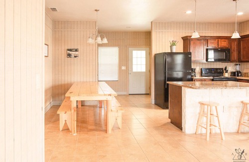 Concan Casa | River Grove Rentals House # 9