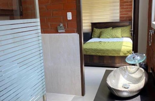 Banos de Agua Santa Casa | River House II