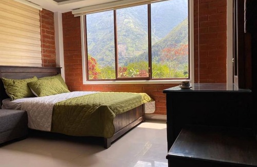 Banos de Agua Santa Casa | River House II