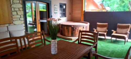 Marindol Apartamento | RIVER KOLPA APARTMENT, Griblje ob reki Kolpi