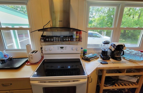 Alexandria Bay Cabaña | River Life Cottage - Alexandria Bay, NY - Dingman Point