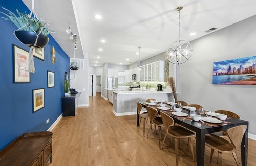 Killgubbin Apartamento | River North 3BR/2BA: HUGE, Parking, Center Chicago