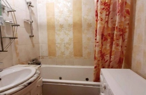 Uralsk Casa | River on the back yard, forest near the house, very close to the bus stop