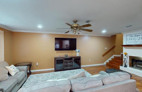 New Roads Casa | River on the Pointe