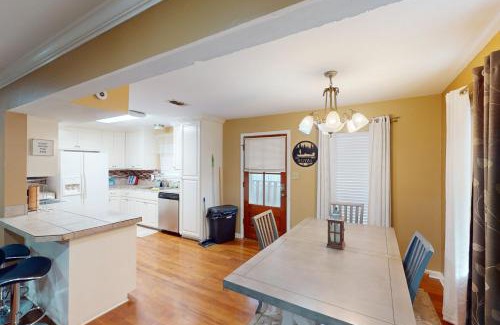 New Roads Casa | River on the Pointe