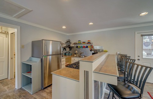 Howard Casa | River Place Retreat- Perfect Retreat for Large Groups or Families
