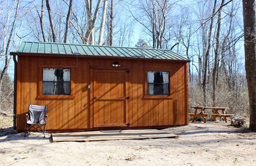 Eagle Rock Casa | River Rest Primitive Cabin