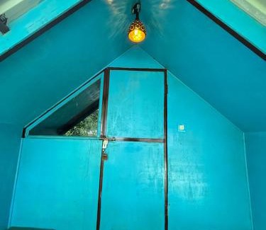 Old Manali Otro | River retreat Cabins