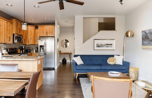 Salida Casa | River Retreat & Decked Out - Walk to town - 3BD