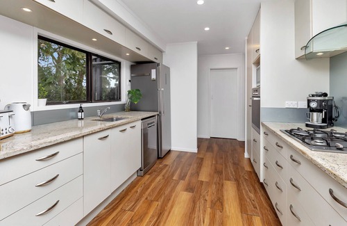 Ruakaka Casa | River Ridge Retreat - Ruakaka Holiday Home