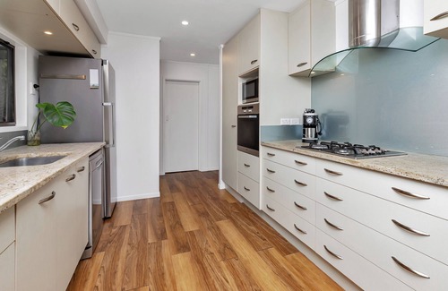 Ruakaka Casa | River Ridge Retreat - Ruakaka Holiday Home