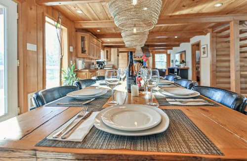 Notre-Dame-de-la-Merci Casa | River Rock Retreat