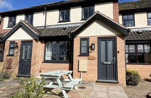 Fakenham Casa | River Rose
