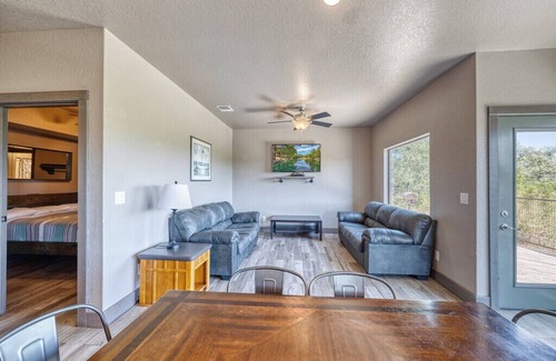 Concan Cabina | River's Edge Lodge #2 on the Frio