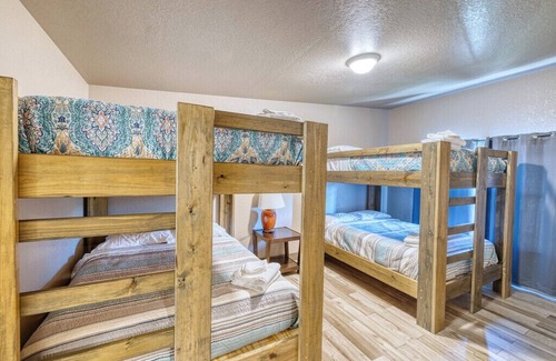 Concan Cabina | River's Edge Lodge #2 on the Frio