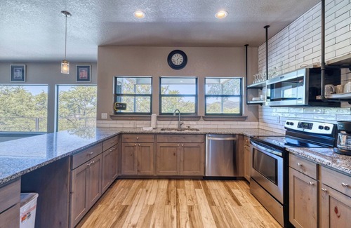 Concan Cabina | River's Edge Lodge #3 on the Frio
