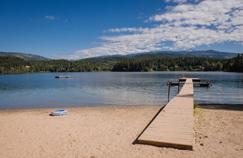 Clearwater Casa | River's Edge Retreat | RV Site 4- Full Service