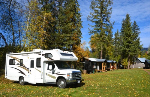 Clearwater Casa | River's Edge Retreat | RV Site 4- Full Service