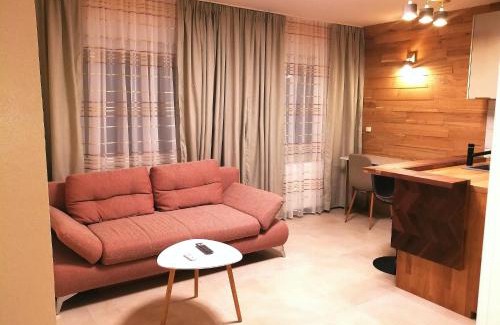 Hainburg Apartamento | RIVER SIDE near FRANKFURT-AIR CONDITION-PRIVATE PARKING