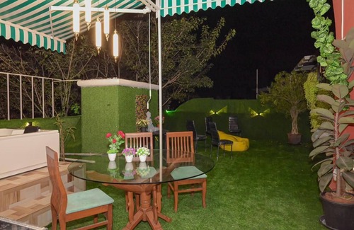 Koregaon Park Apartamento | River Stay, your exclusive riverside retreat in the heart of Koregaon Park
