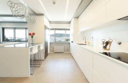 Viana do Castelo Apartamento | River Town View - next to the beach with a view