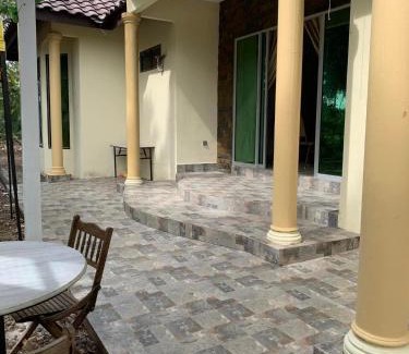 Kampung Abi Casa | River Valley Roomstay