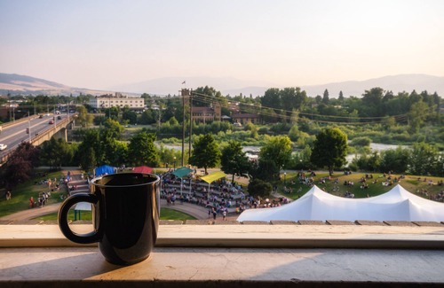 Heart of Missoula Condominio | River View Condo en el Wilma